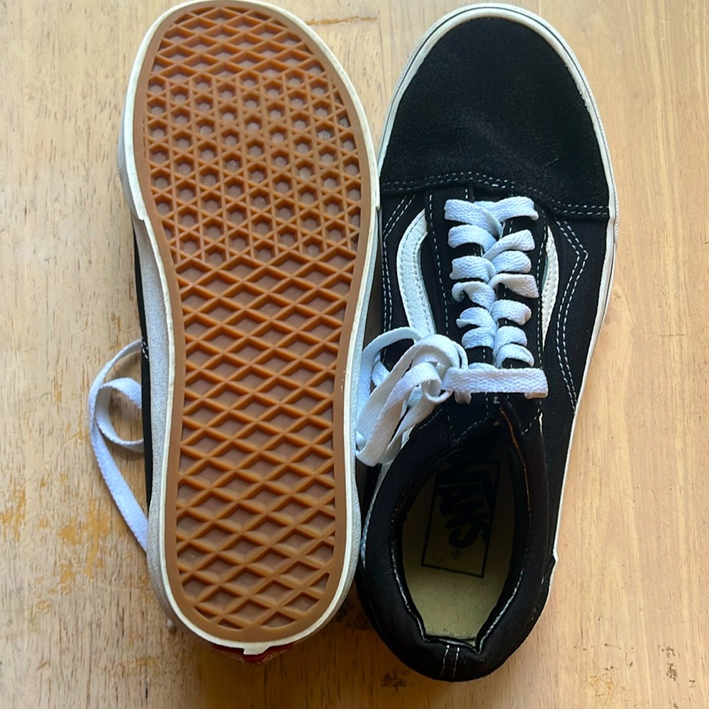 Black vans